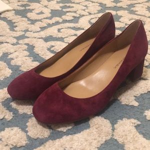 Banana Republic Block Heel Cranberry Maroon Suede